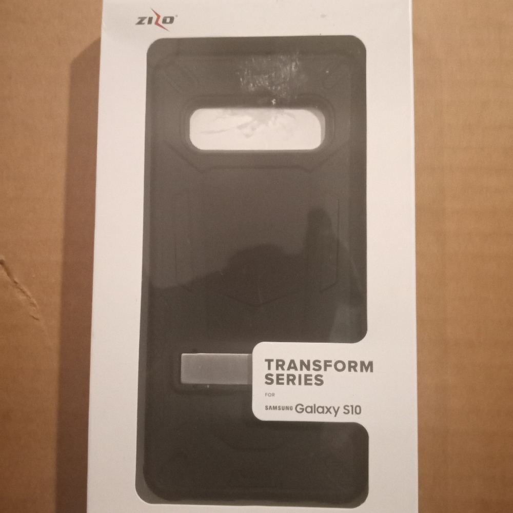 Zizo Samsung Galaxy S10 phone case. It's part of the Transfor series.
